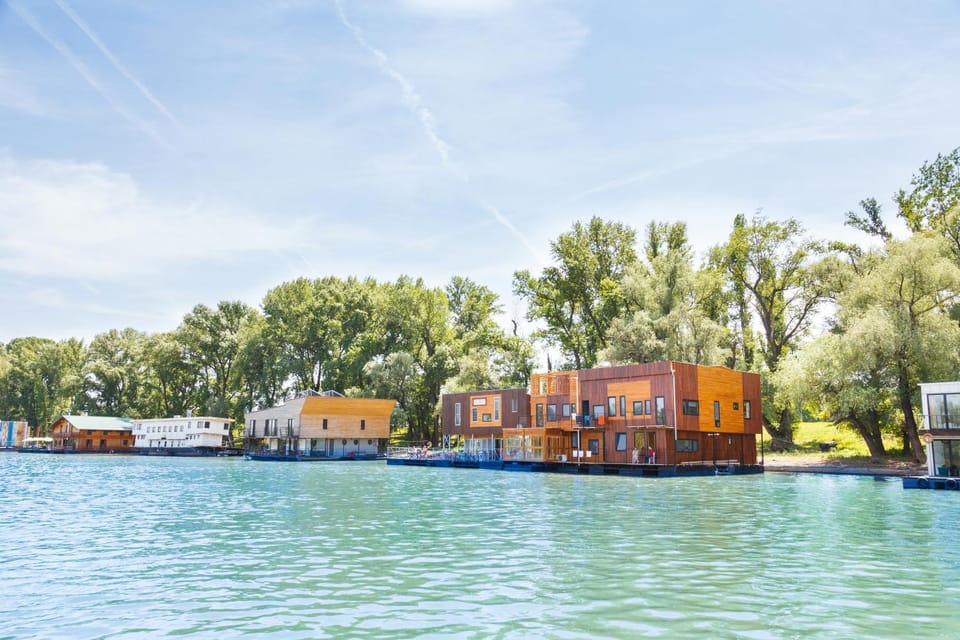 Restaurant/places to eat, Bird's eye view, Summer, River view