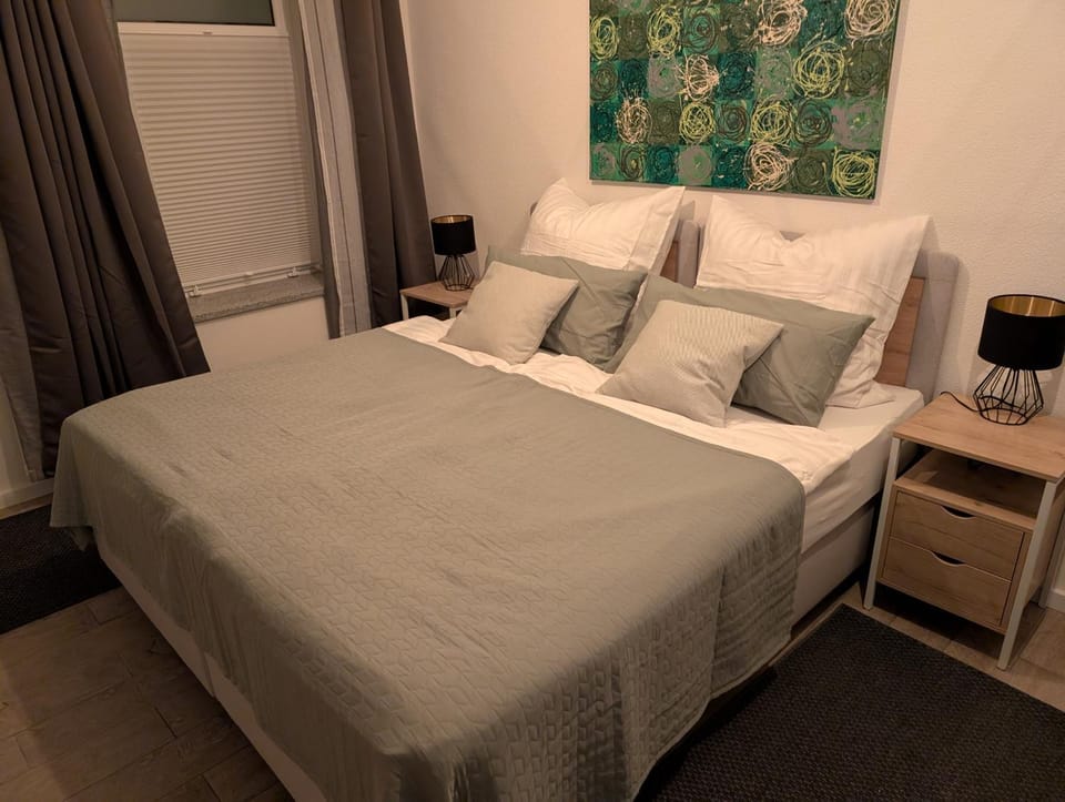 Bed, Photo of the whole room, Bedroom