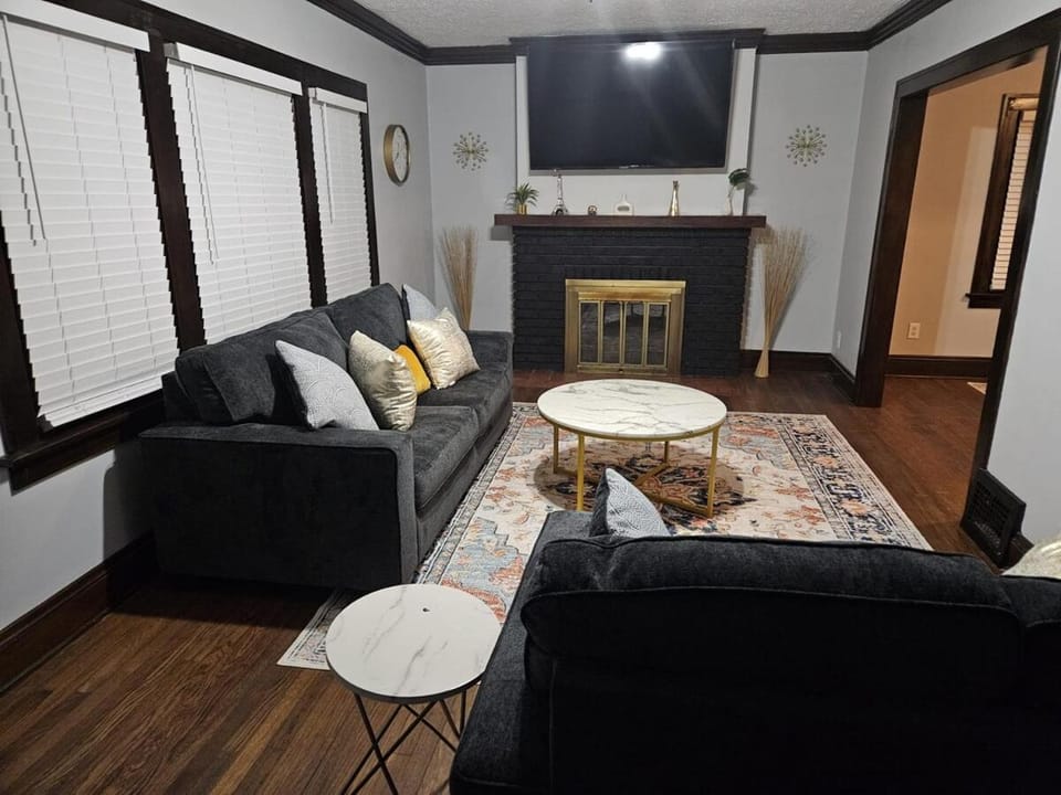 Tranquil 3-Bed House in Lake Erie