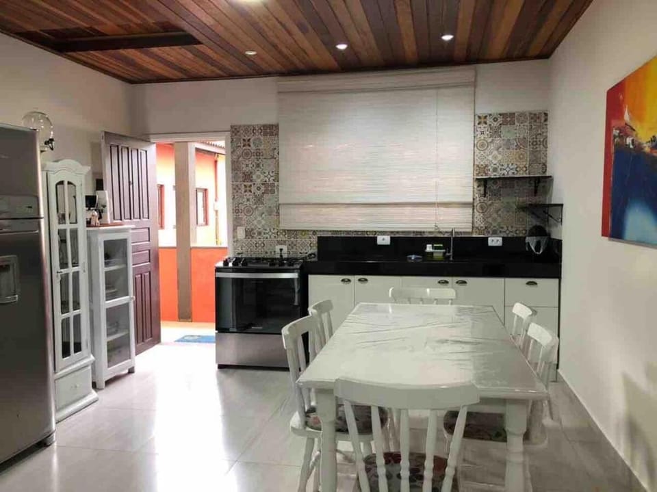 Dining area, kitchen