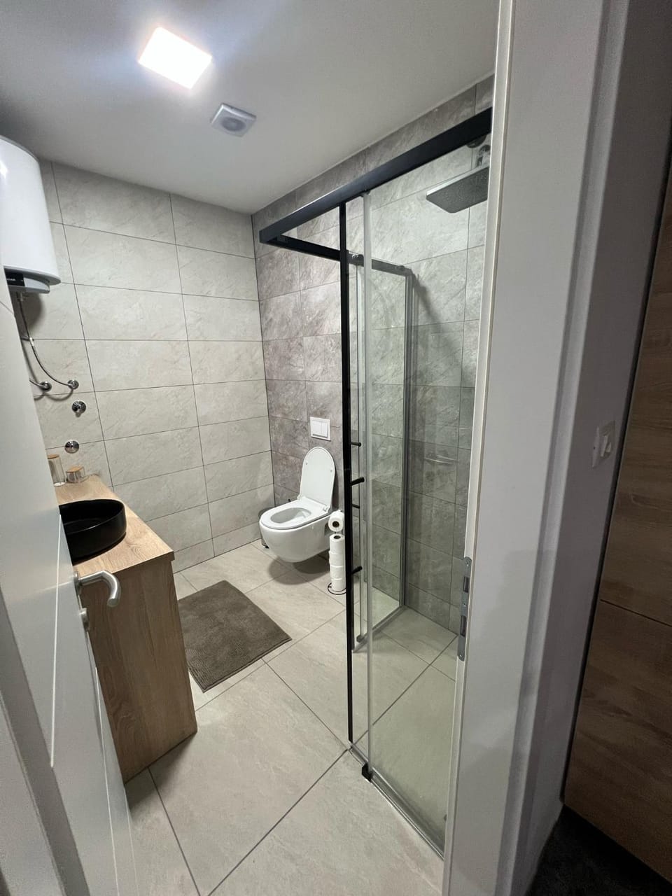 Shower, Toilet, Bathroom