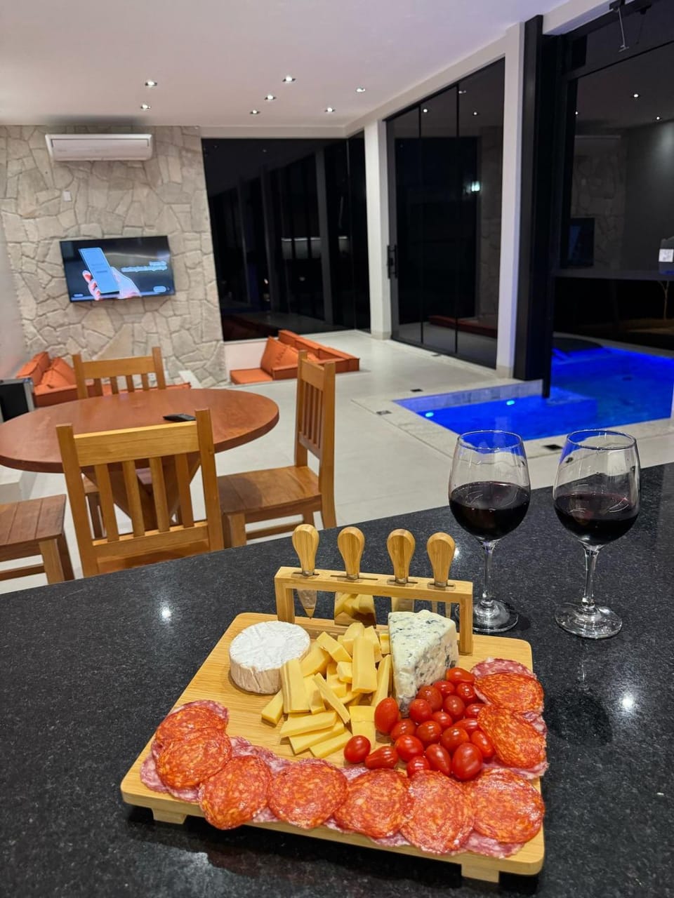 Food and drinks, Dining area