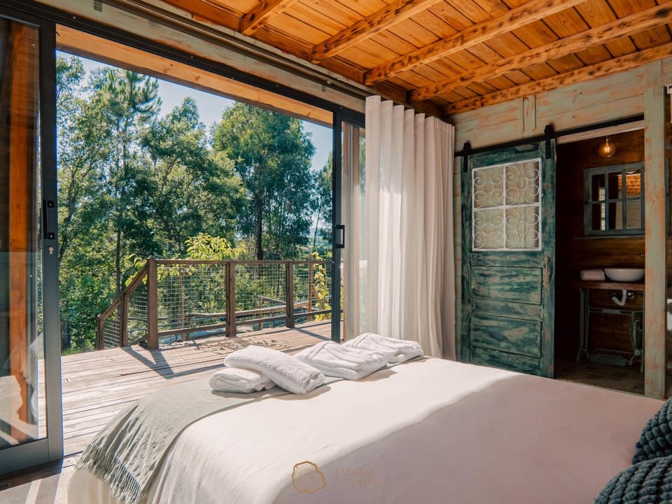 Bed, View (from property/room), Balcony/Terrace, Bedroom