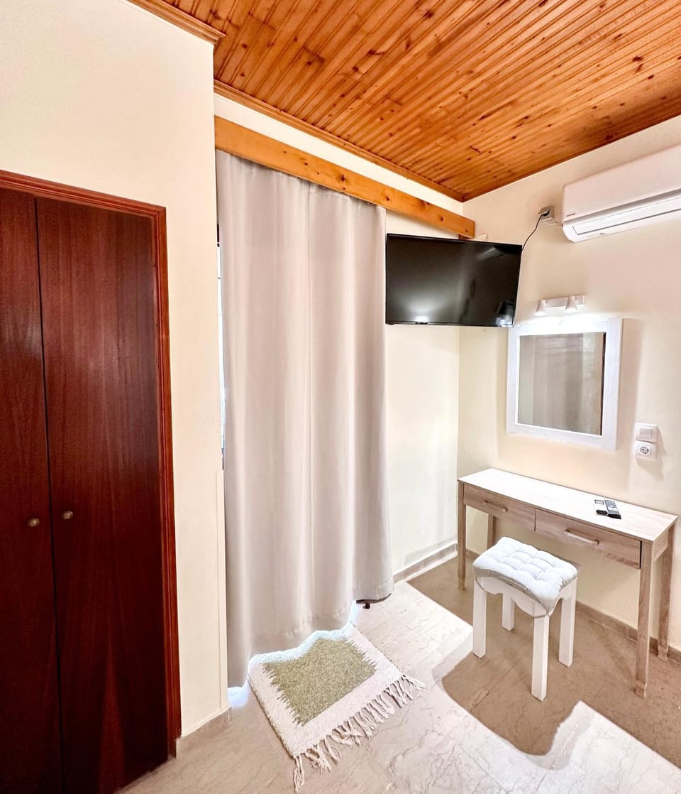 KayS Place Corfu Apartment in Peloponnese, Western Greece and the Ionian
