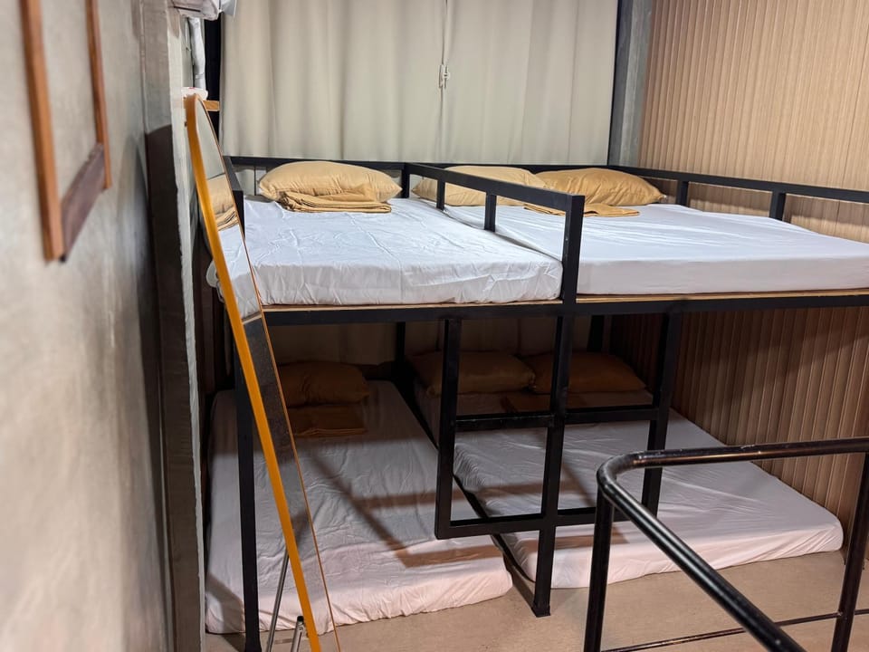 Photo of the whole room, Bedroom, bunk bed