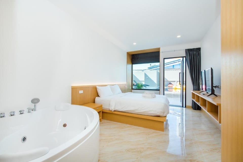 JPPoolVilla Villa in Nong Kae