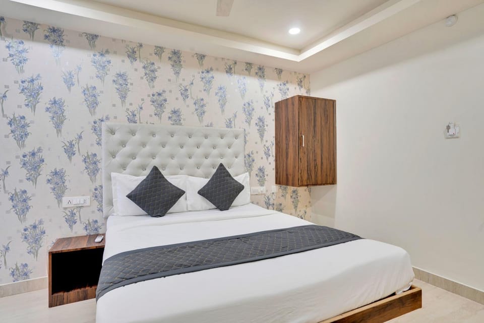 Hotel La Sky Boutique Airport Zone Hyderabad Hotel in Hyderabad