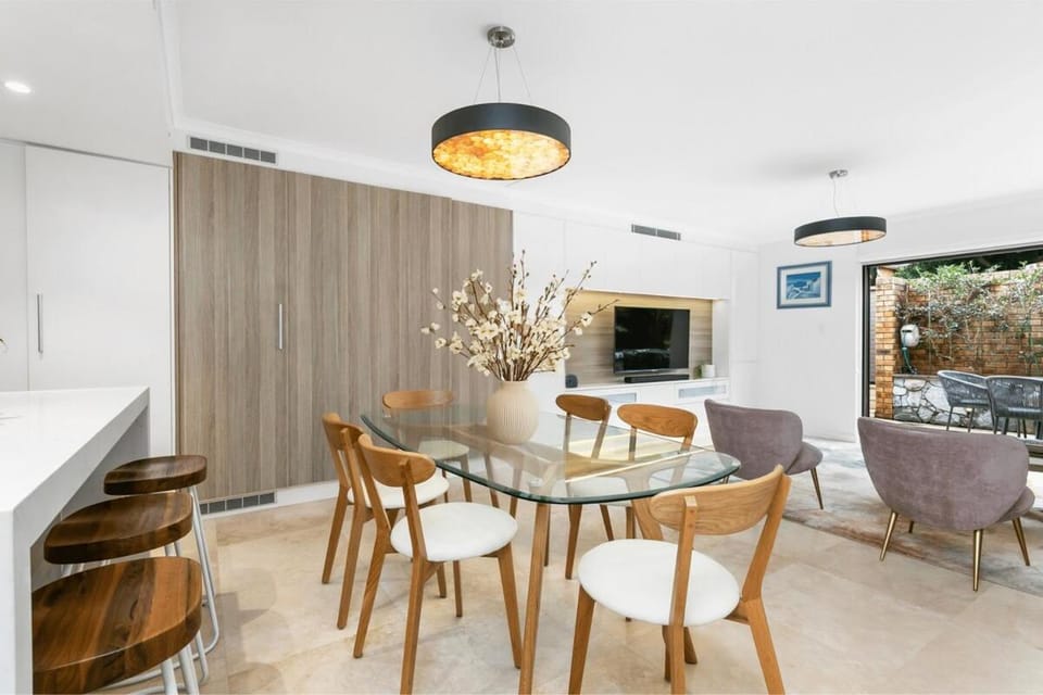 Cremorne contemporary comfort - Sunlit terrace - SUTH6 Apartment in Sydney