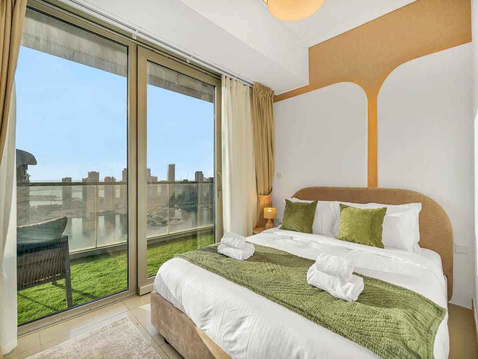 Bed, View (from property/room), Balcony/Terrace, Photo of the whole room, Bedroom, towels