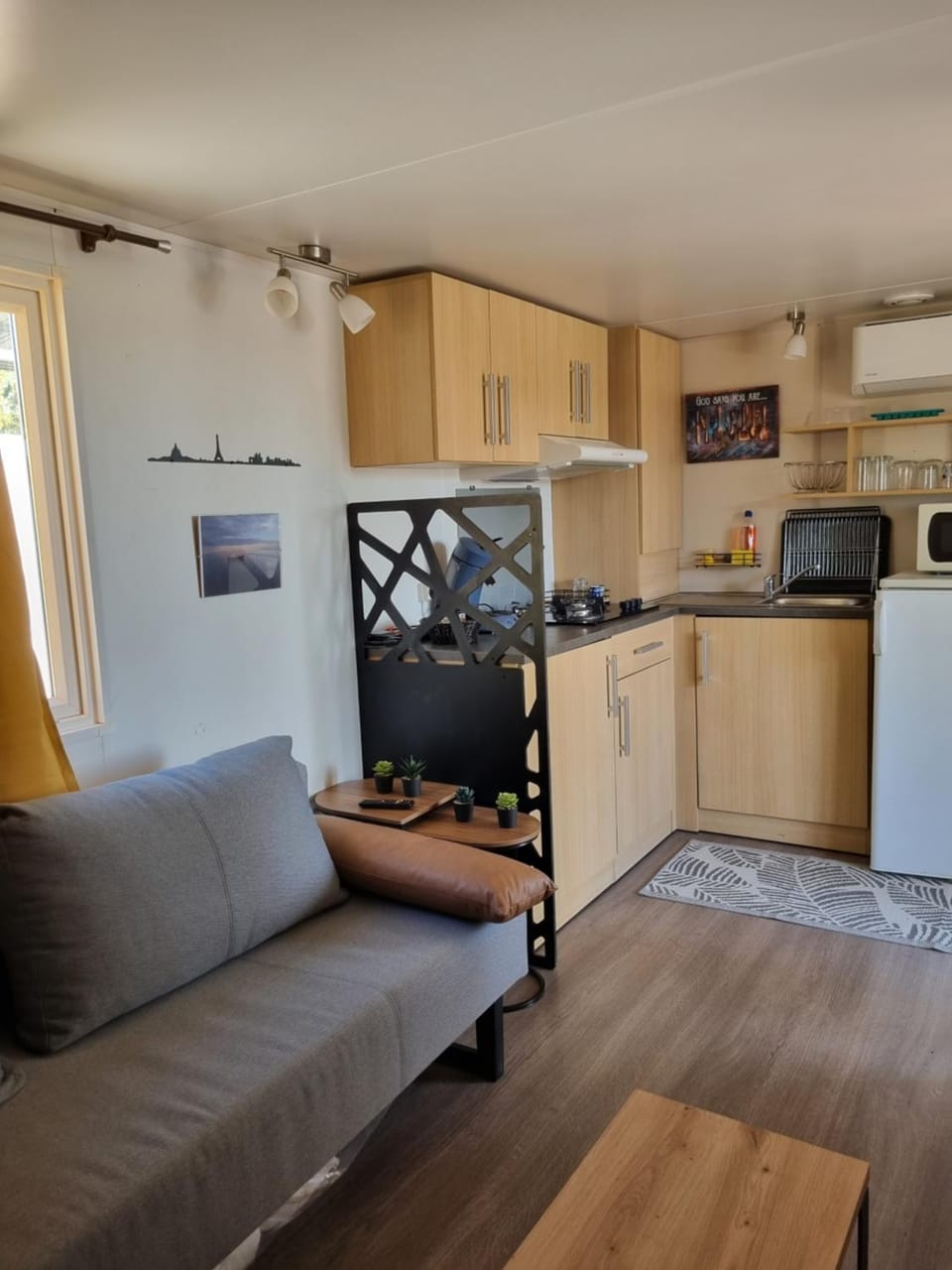 Camping L' Arlesienne Campground/ 
RV Resort in Arles