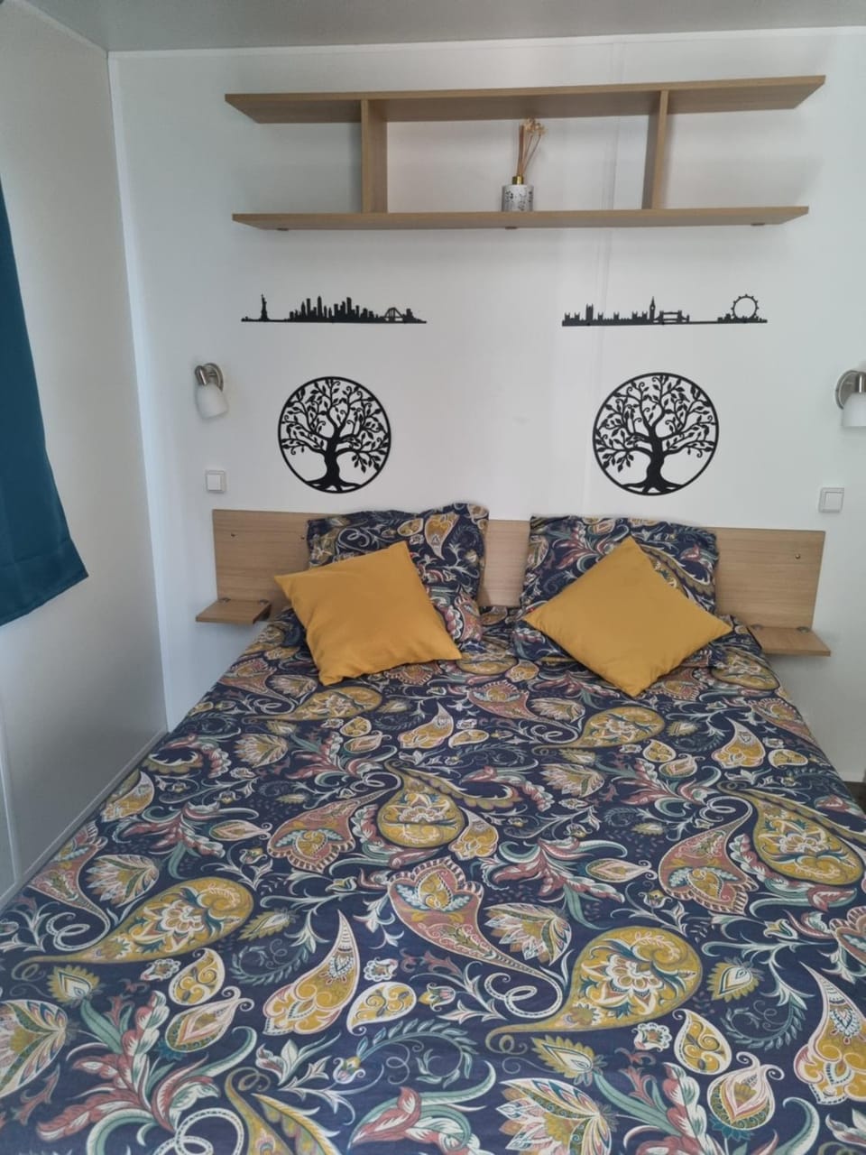 Camping L' Arlesienne Campground/ 
RV Resort in Arles