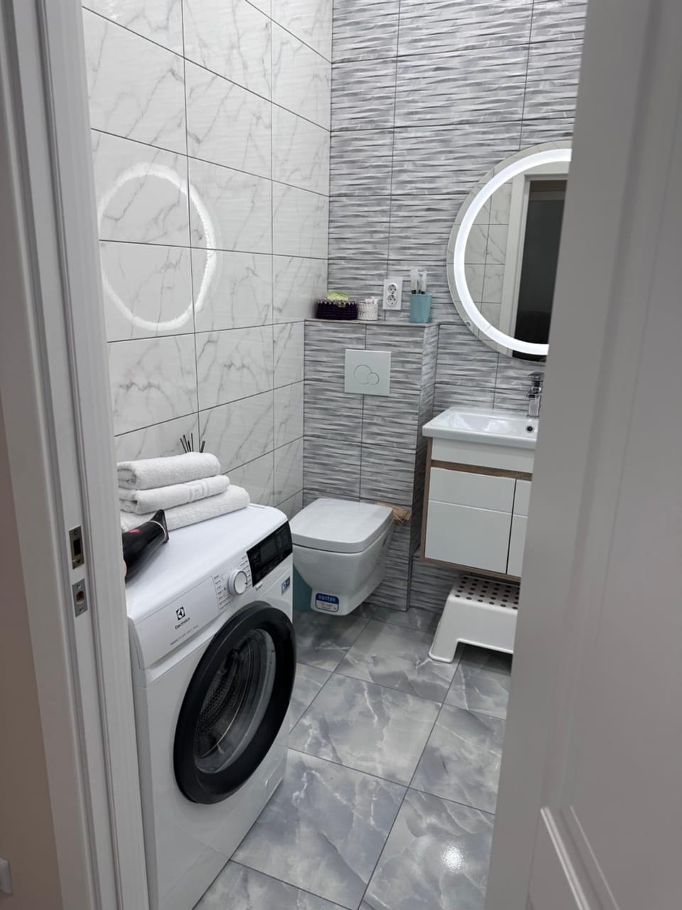 Apple city Apartment in Kazakhstan