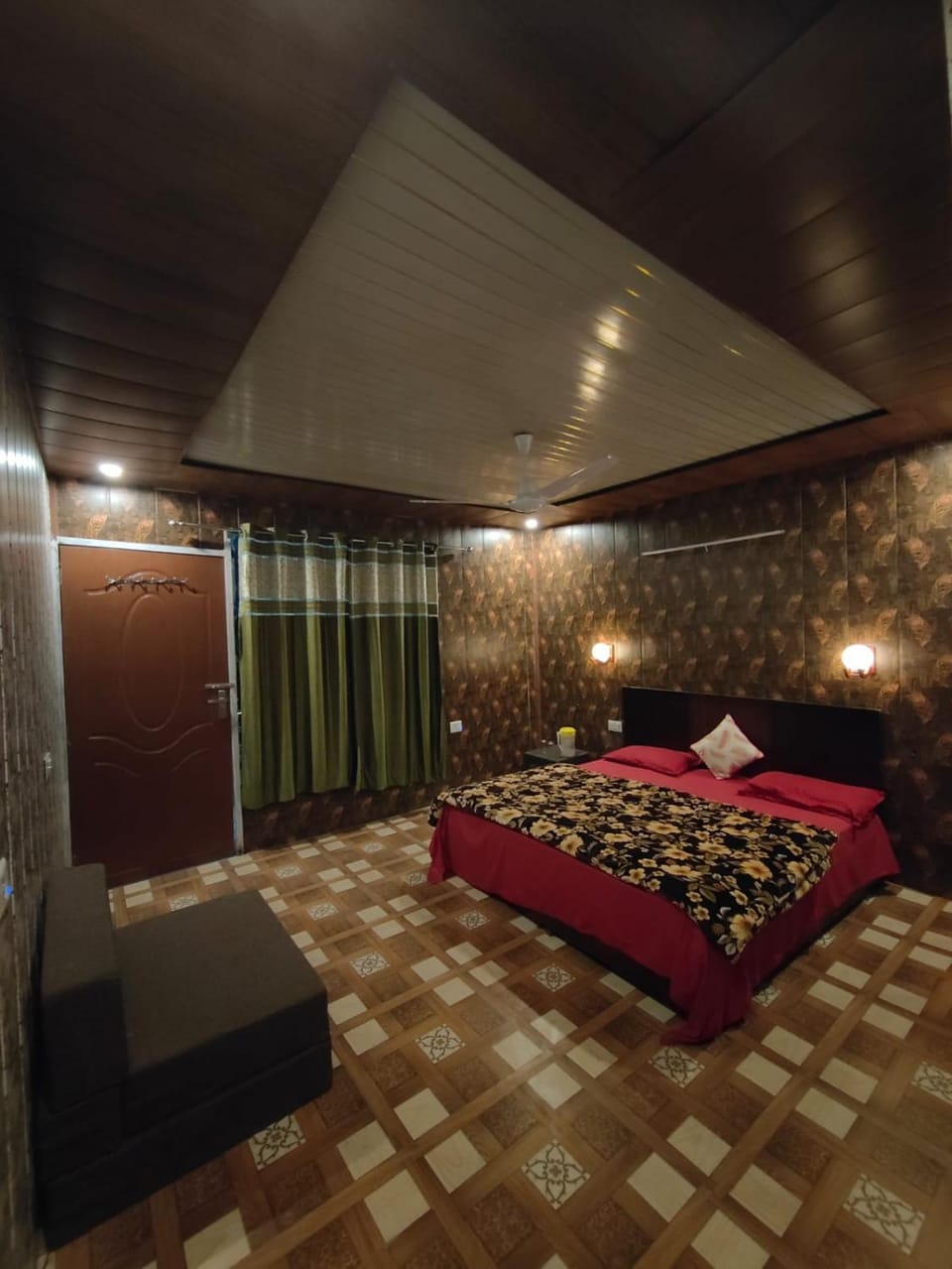 Bed, Photo of the whole room