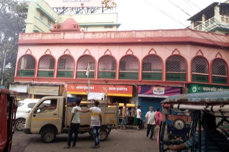 Property building, Neighbourhood, Street view, Location