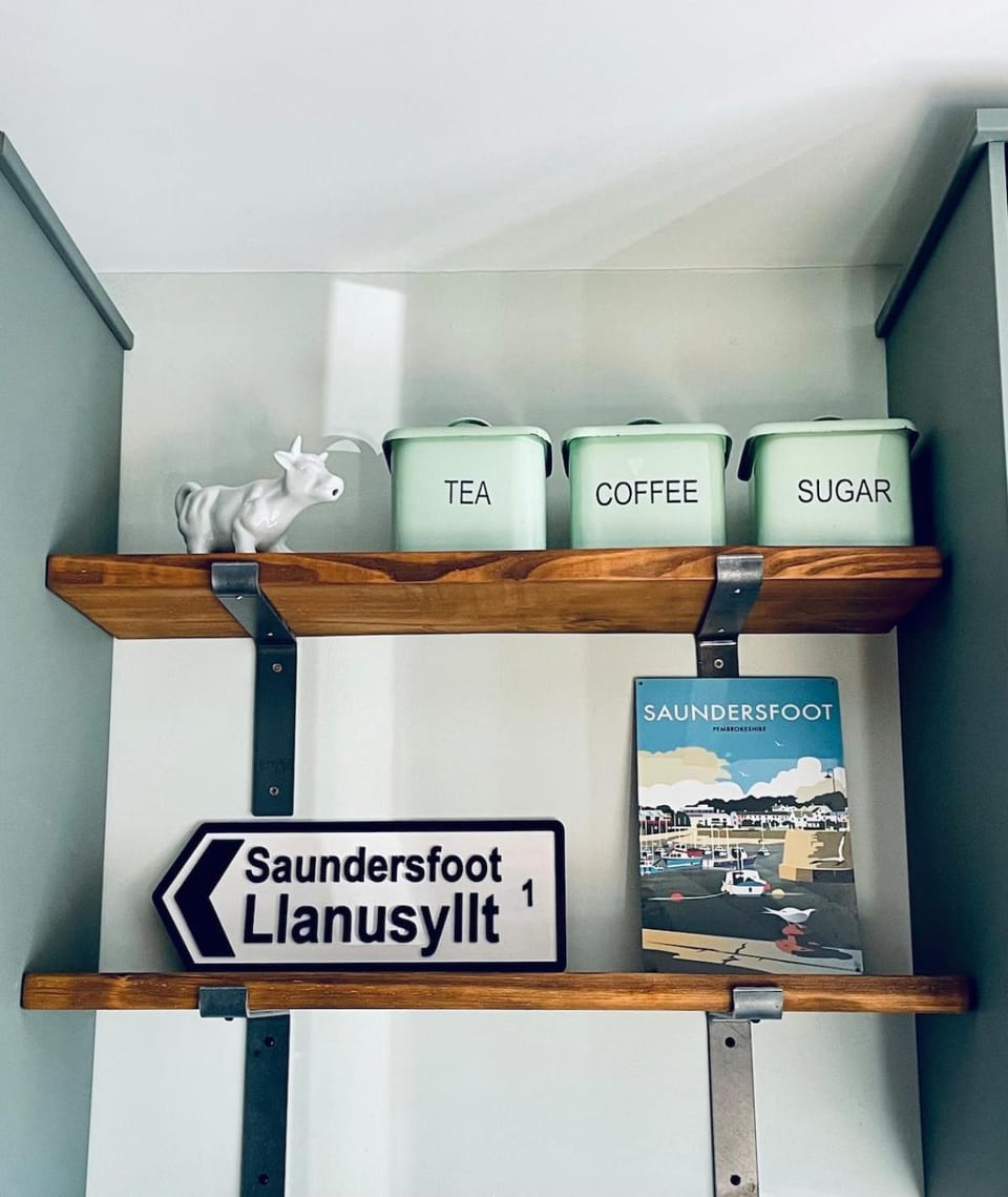 Your Saundersfoot getaway - relax explore and make memories at Berts Bungalow House in Saundersfoot