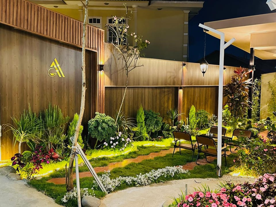 Garden, Garden view