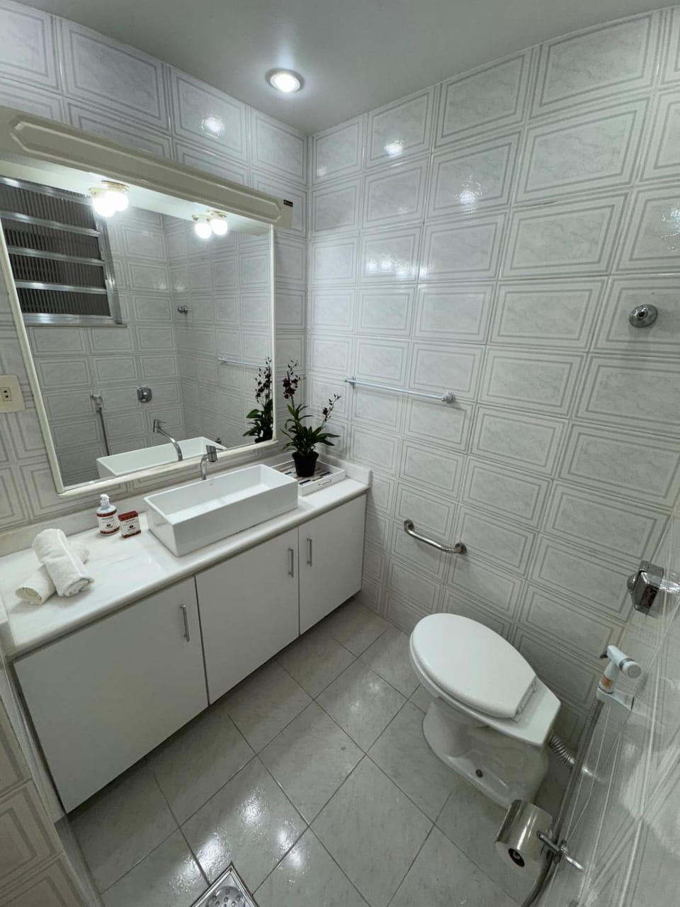 Bathroom, bidet