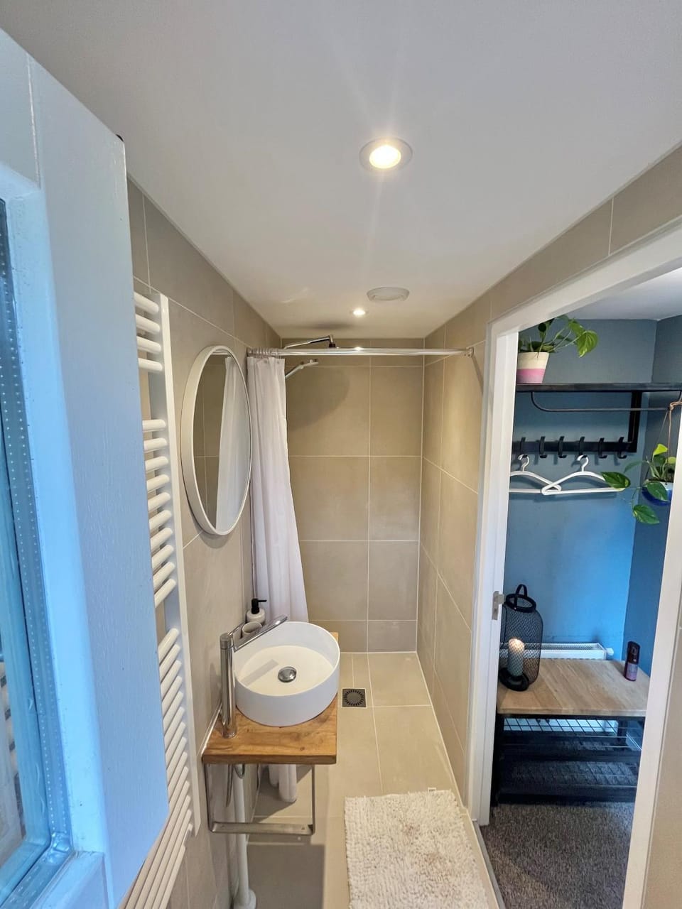 Shower, Bathroom, towels