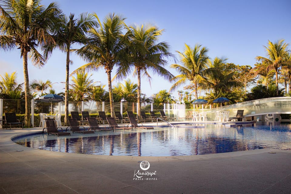 Pool view, Swimming pool, sunbed