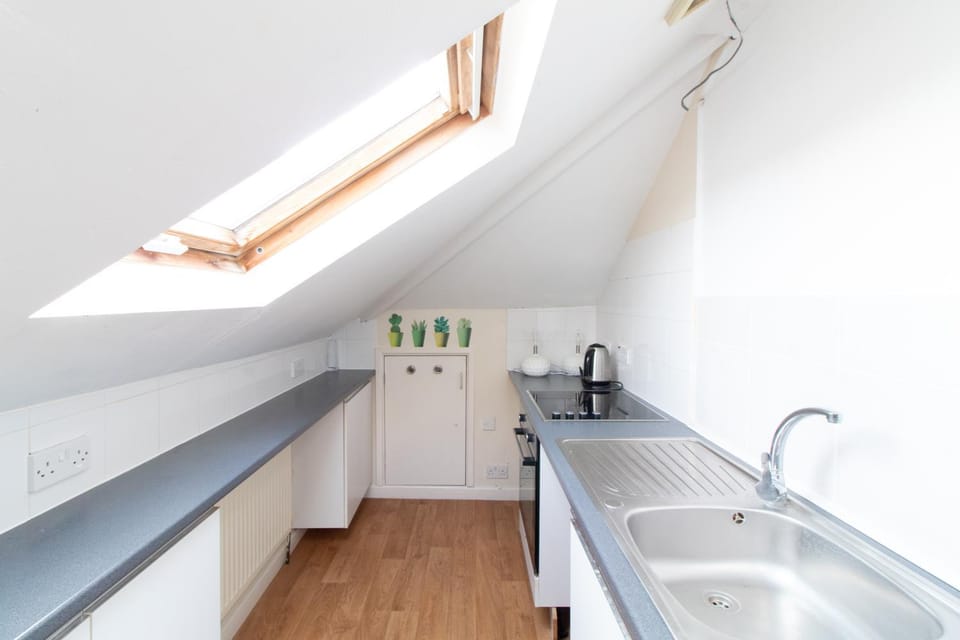 Thornbury Guest House Room 8 Bed and Breakfast in Southampton