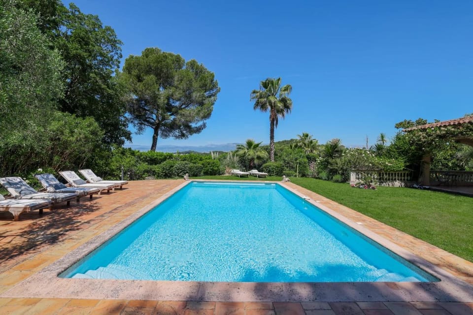 REF 1849 - Cannes - Villa Provencal Style to rent Villa in Mougins