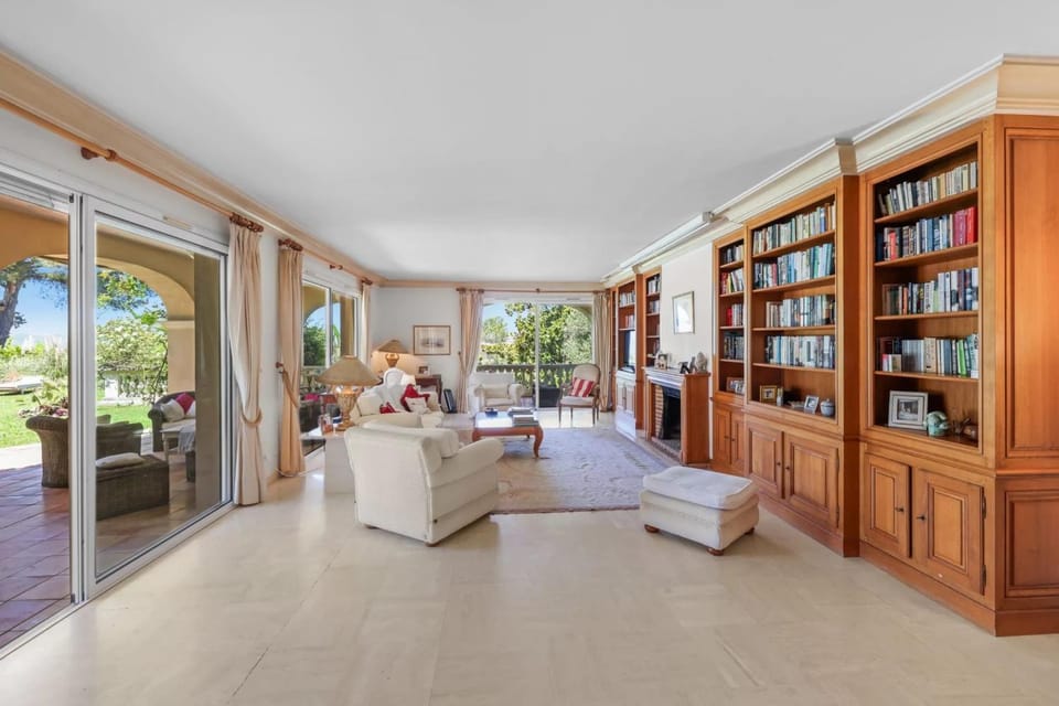 REF 1849 - Cannes - Villa Provencal Style to rent Villa in Mougins