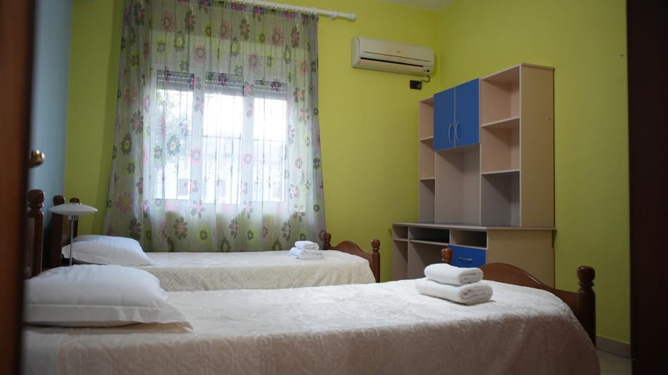 Bed, Photo of the whole room, Bedroom, towels, air conditioner