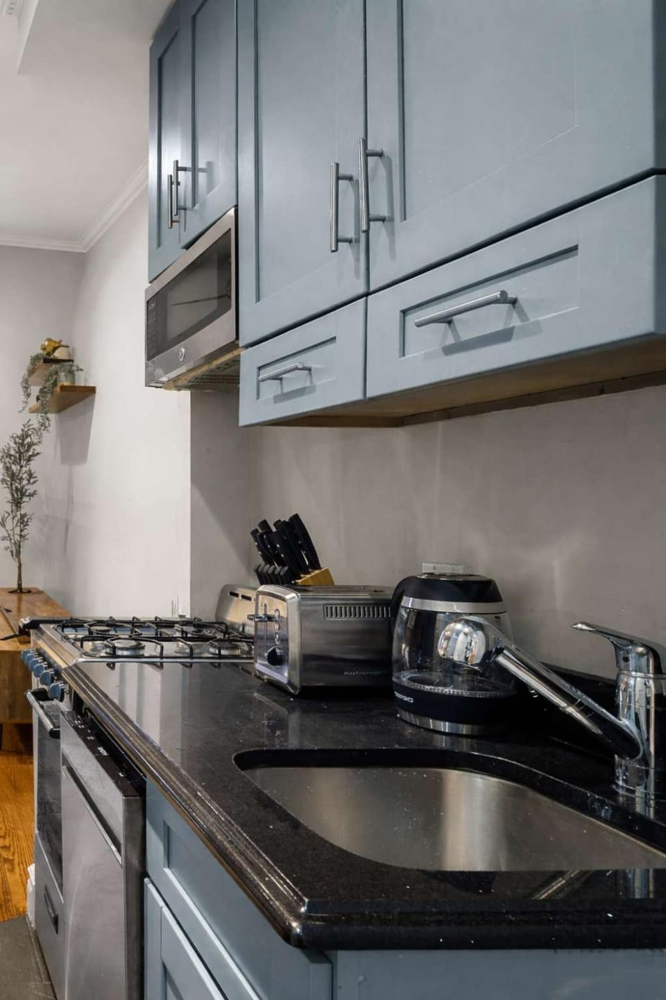 Modern Manhattan Haven Near Everything Apartment in Upper West Side