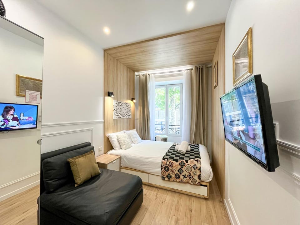 Urban Flat 81 - Paris Luxe Sebastopol Apartment in Paris