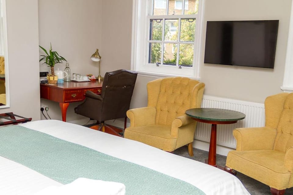 The Captain Cook Inn in London