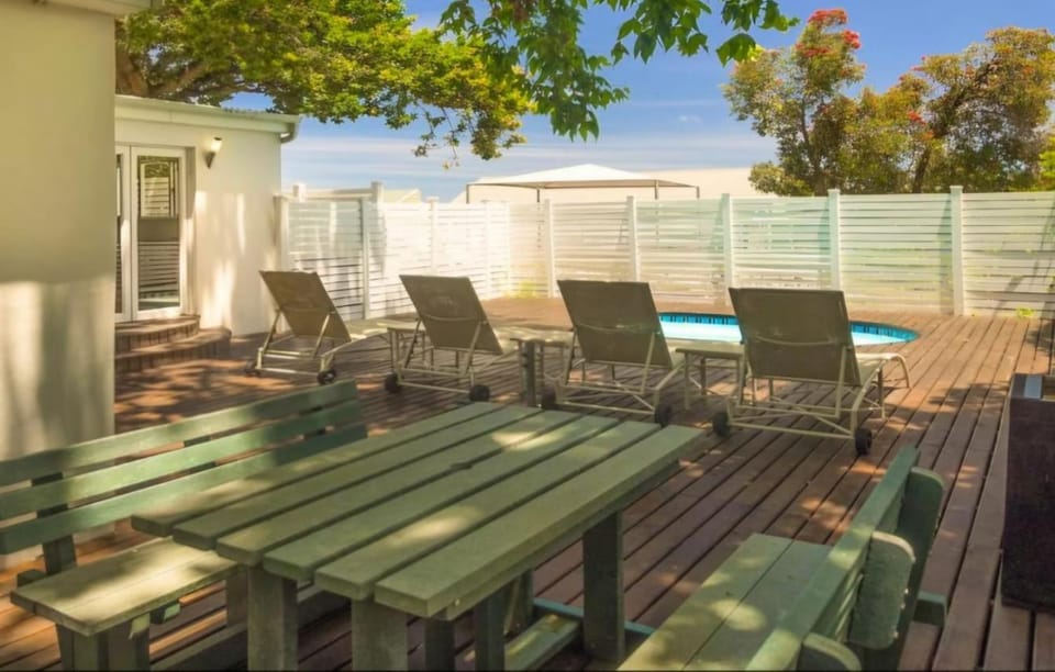 Knoll at Oaklands - Two Bedroom APT Knysna Retreat! Apartment in Knysna