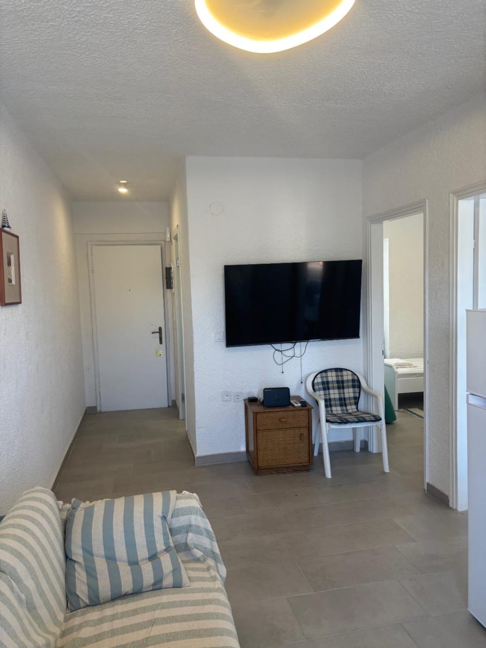 TV and multimedia, Living room, Photo of the whole room, Seating area