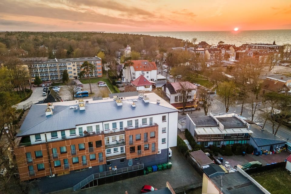Property building, Neighbourhood, Bird's eye view, Location, Sunset