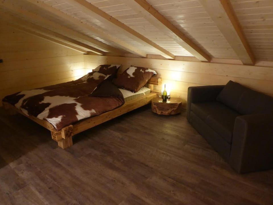 Harz - Blockhaus mit Sauna und Kamin, 4 und 5 Sterne, CH House in Goslar