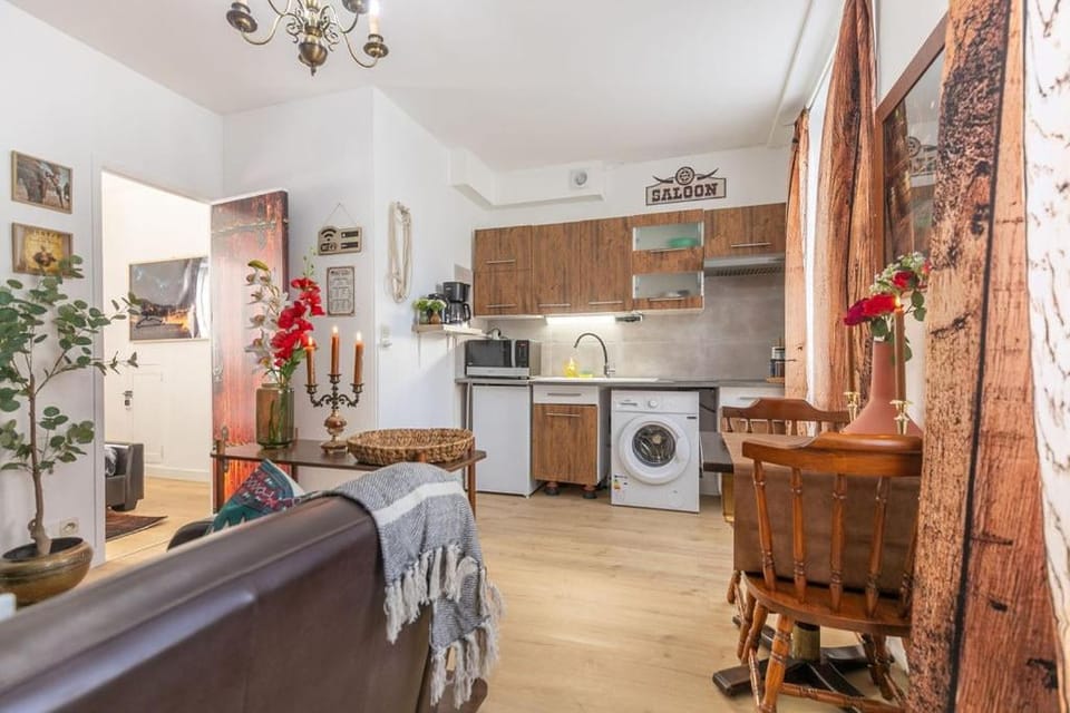 La tanière du Cowboy Apartment in Orléans