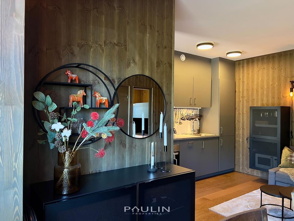 Lindvallen Ski Resort Pool and Padel - Sauna - 4 Guests Apartment in Sweden