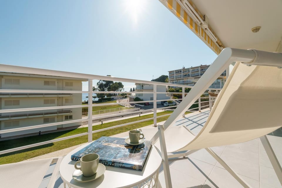 Day, View (from property/room), Balcony/Terrace, sunbed