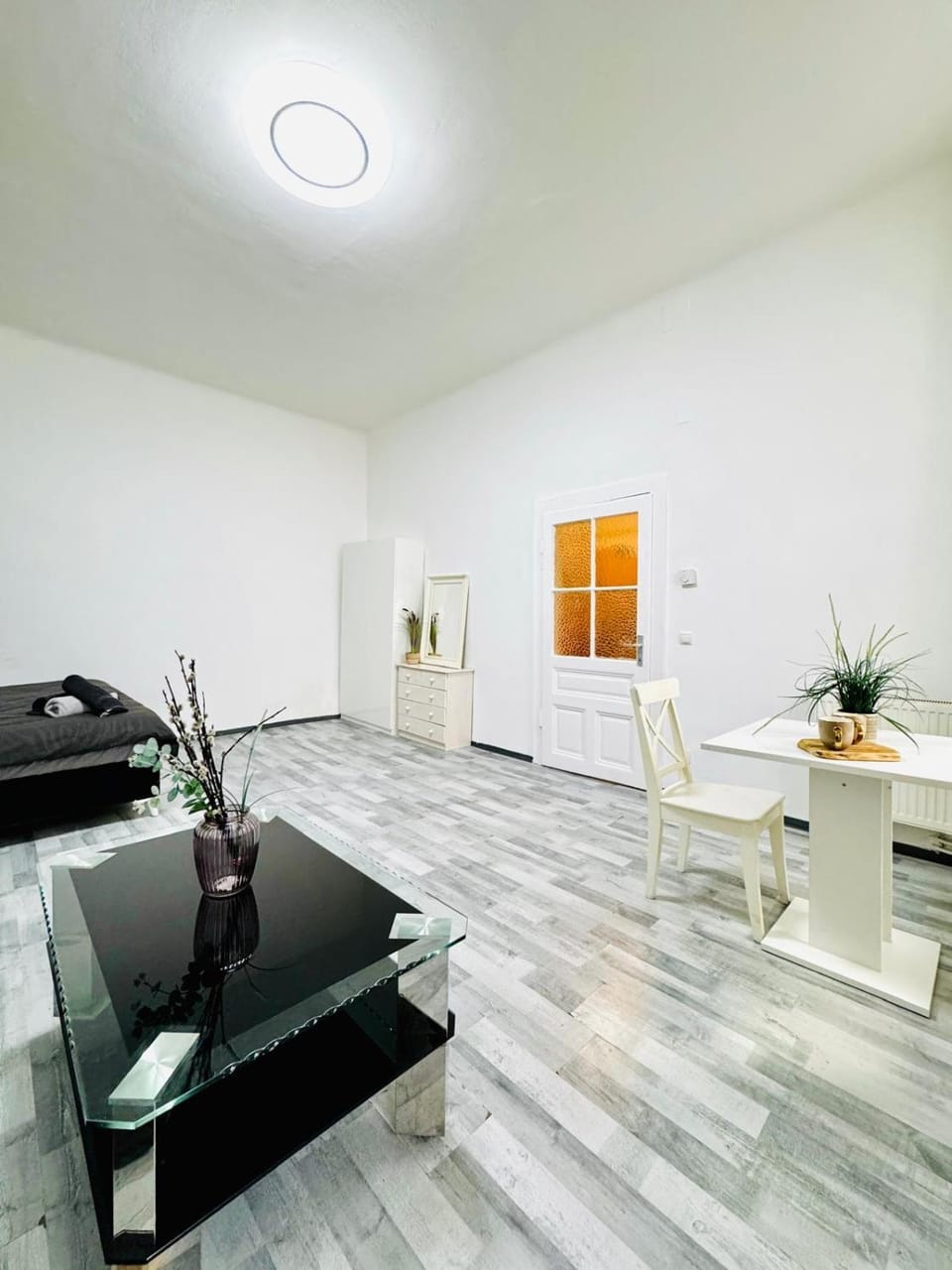 TV and multimedia, Seating area