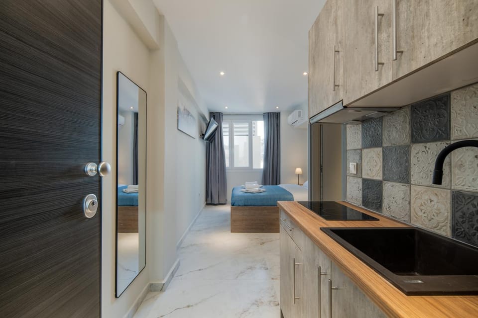 Kitchen or kitchenette, Photo of the whole room