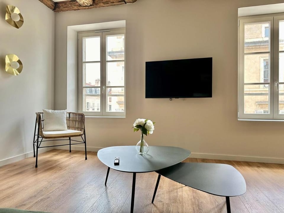 TV and multimedia, Living room