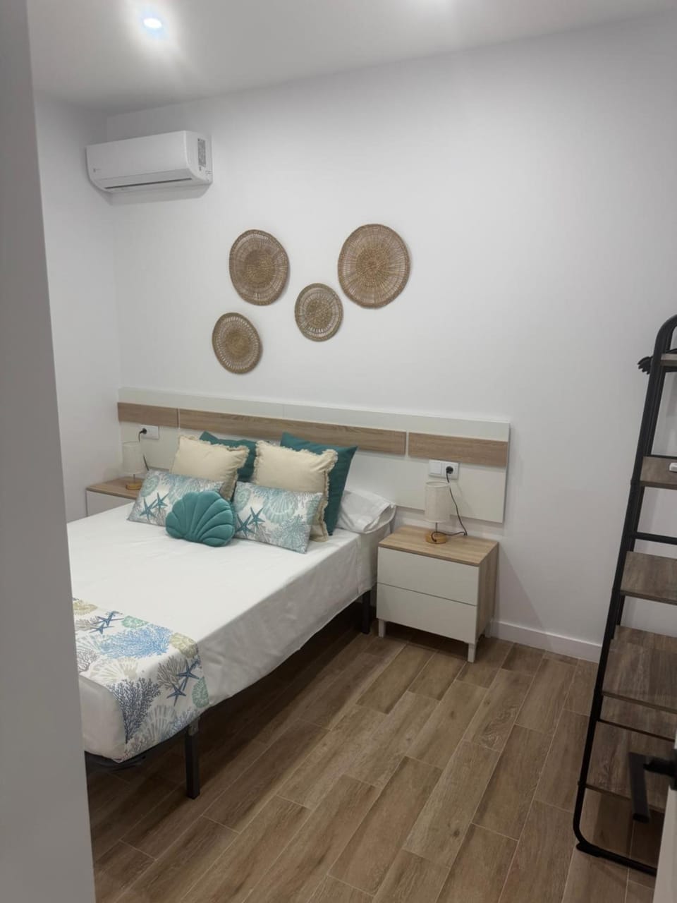 Property building, Living room, Bedroom