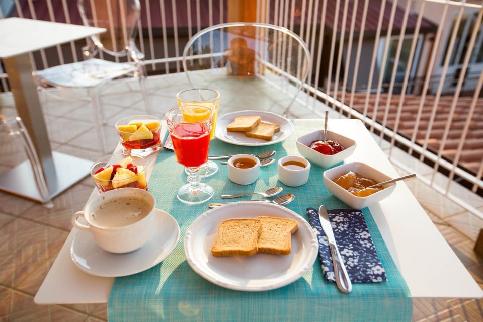 Buffet breakfast