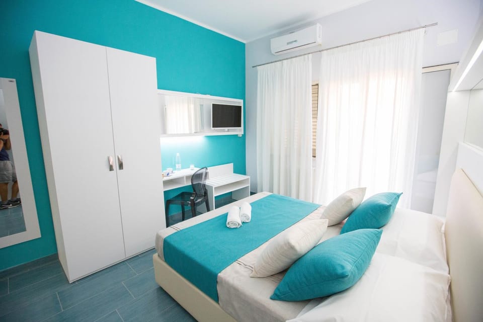 Day, Photo of the whole room