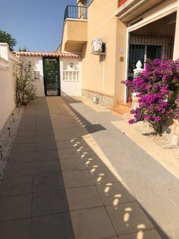 Garden, Parking