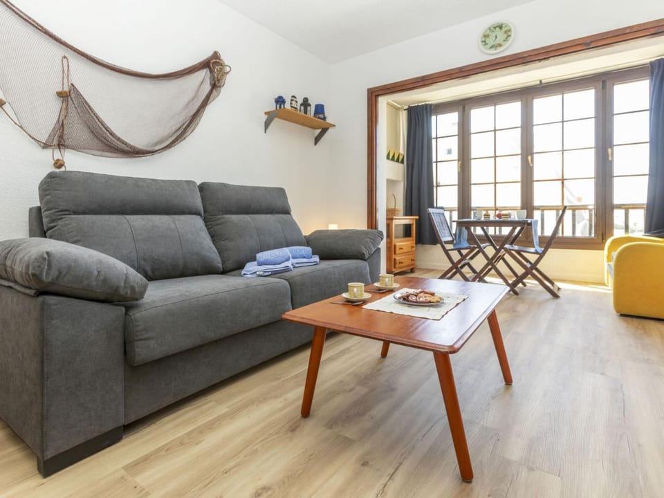 Apartment Poble Amarres II-2 by Interhome Apartment in L'Escala