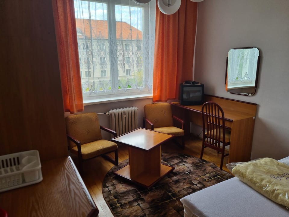 Dom Studencki Babilon Hostel in Poznan