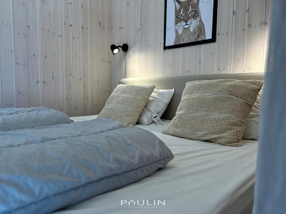 Lindvallen Ski Resort Pool and Padel - Sauna - 6 Guests Apartment in Sweden