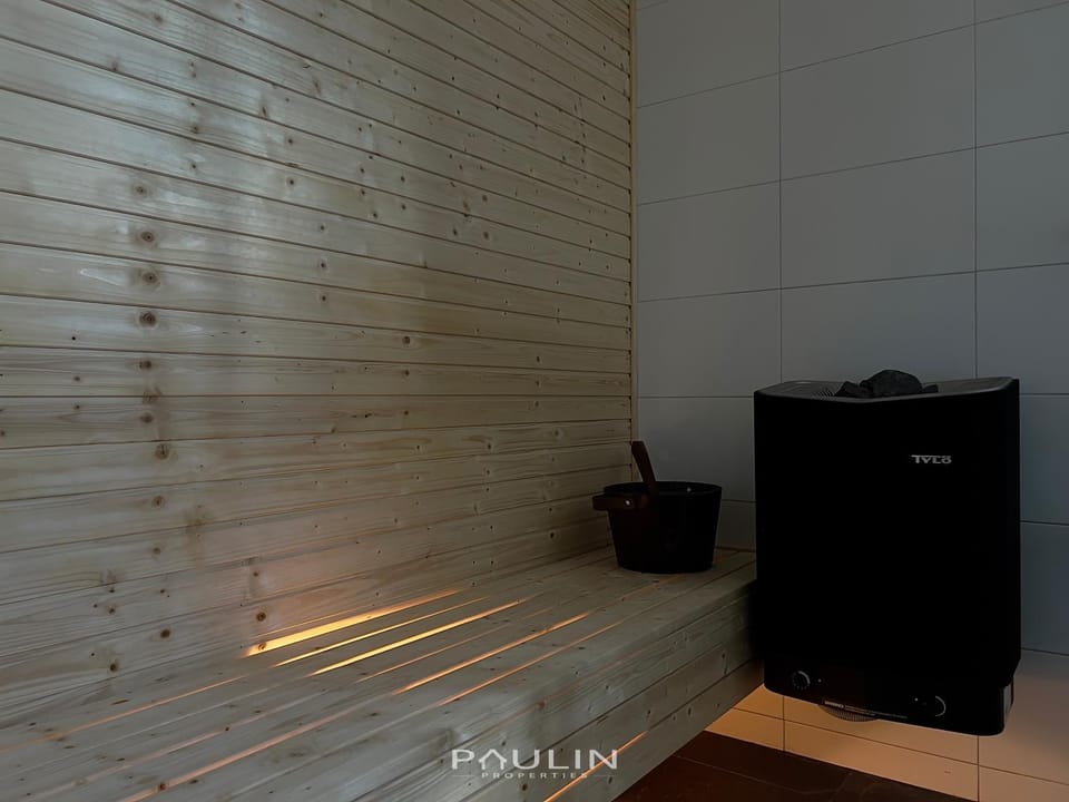 Lindvallen Ski Resort Pool and Padel - Sauna - 6 Guests Apartment in Sweden