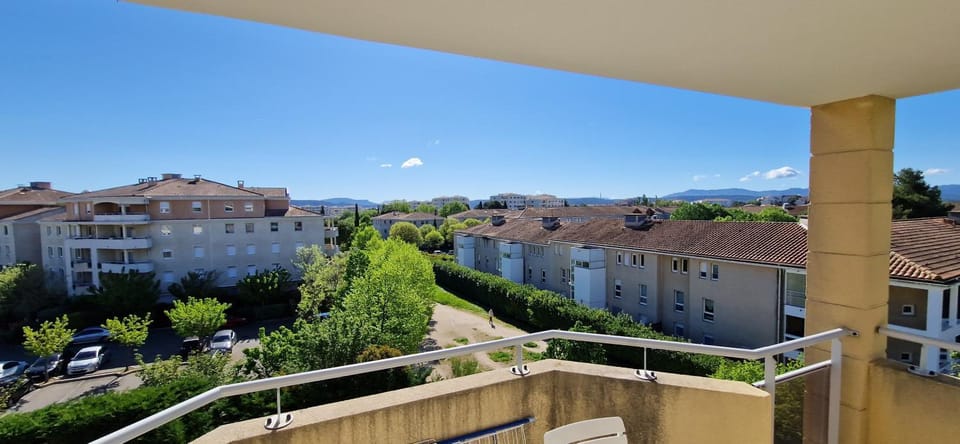 Day, Neighbourhood, View (from property/room), Balcony/Terrace, City view
