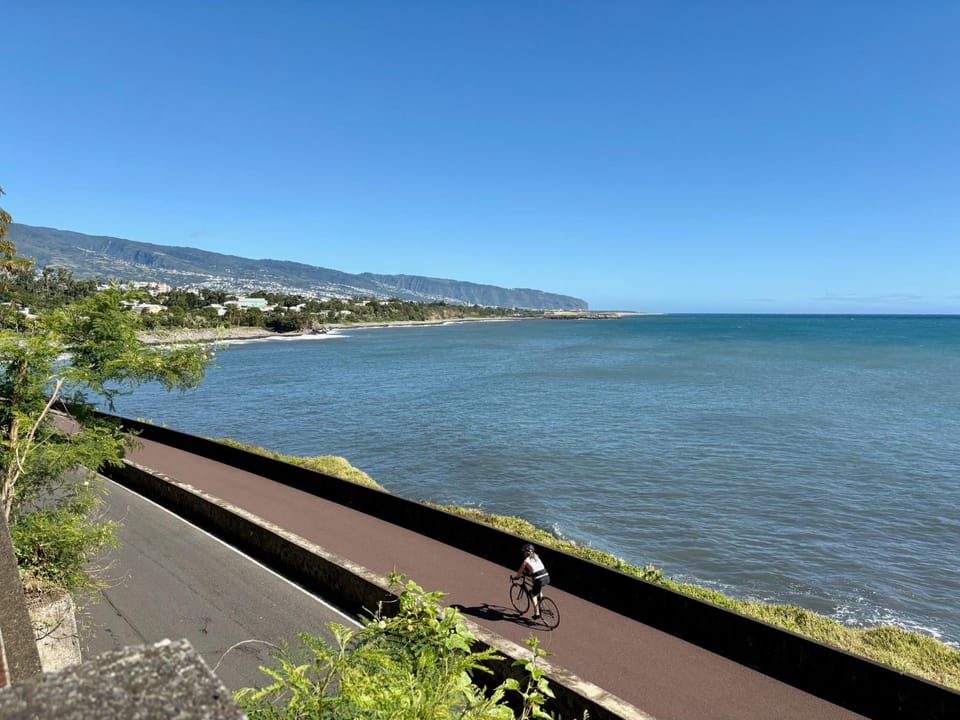 Hiking, Sea view